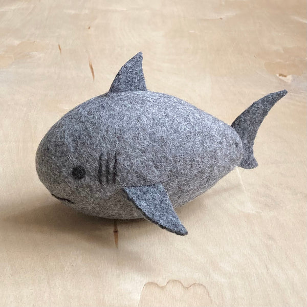 Shark (M/L Mid Grey)