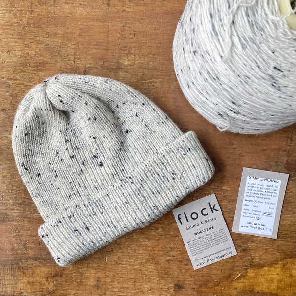 Simple Beanie Light (Speckled 4ply)