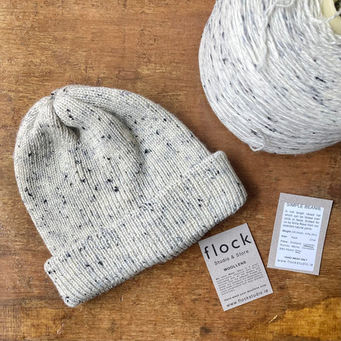 Simple Beanie Light (Speckled 4ply)