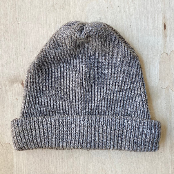 Simple Beanie Light (Brown BFL 4ply)